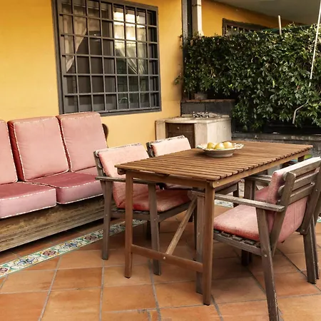 Sicilian Frühstückspension Aci Castello